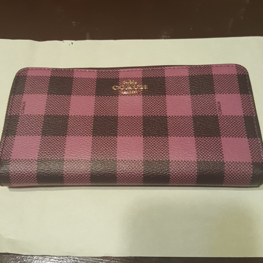 Coach wallet